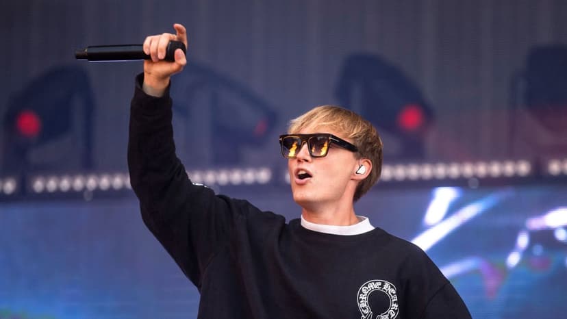 Review | Isac Elliot declares himself a modern Mannerheim on his new album