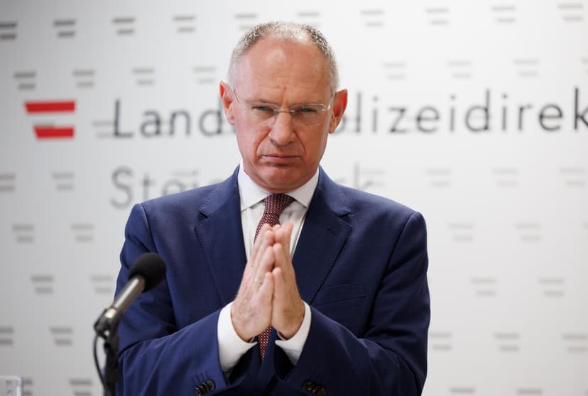 Austrian Interior Minister Karner Faces Criticism Over Incomplete Files