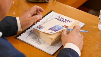 Bulgarian Parliament to Vote on Presidential Veto of Election Code Changes