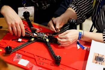 Ukraine to Cover 4000 km of Roads with Anti-Drone Nets