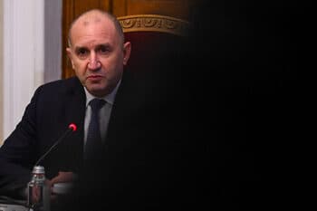 Bulgarian Poll Shows Continued Crisis of Trust in Party Leaders