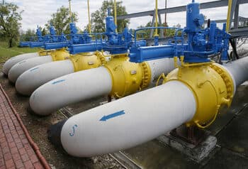 European Gas Prices Rise as Putin Considers Halting Deliveries