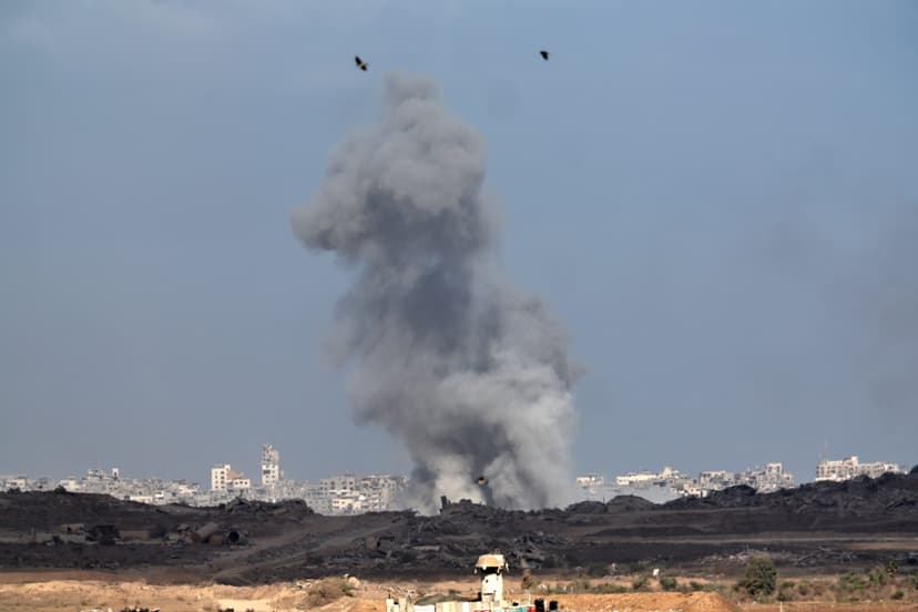 Australia Advises Non-Essential Diplomats to Leave Israel and UAE