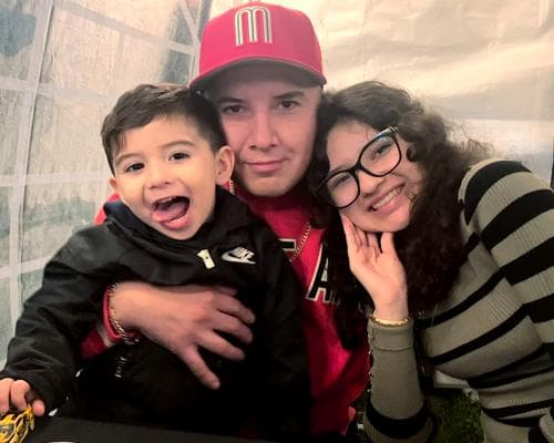 Teen Advocate for ICE Detainee Father Dies of Cancer
