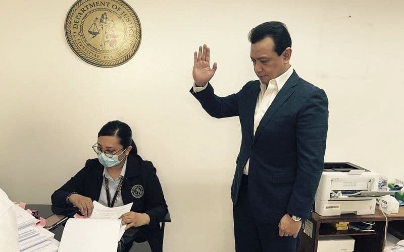 Trillanes Files Cyberlibel and Perjury Raps Against Mike Defensor Over Bribery Allegations