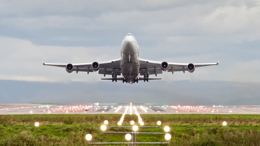 Investment Returns on Boeing and GE Over Five Years Analyzed