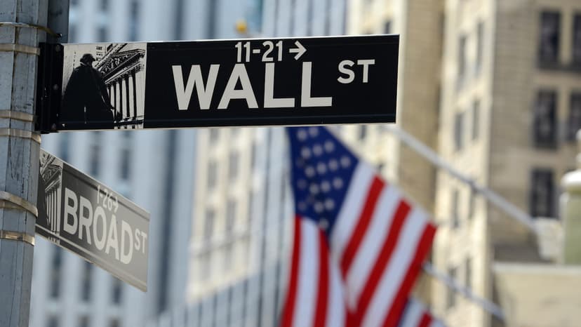 Here Are Tuesday’s Top Wall Street Analyst Research Calls: Blackstone, Blue Owl Capital, Booking Holdings, Cheniere Energy, Comcast, Domino’s Pizza, KeyCorp, Qualcomm, and More