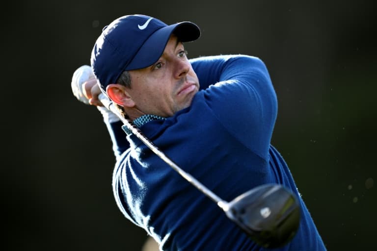 Rory McIlroy Shares Riviera Lead Amidst Challenging Conditions