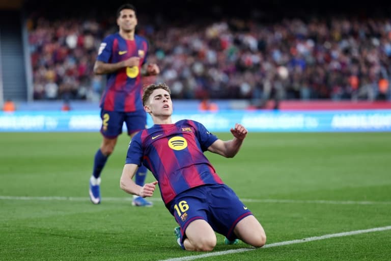 Barcelona back top of La Liga with Levante win