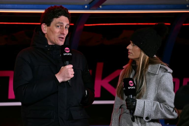 Brentford boss Andrews signs new long-term contract