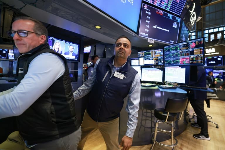 Oil prices jump on Iran attack fears while US stocks fall