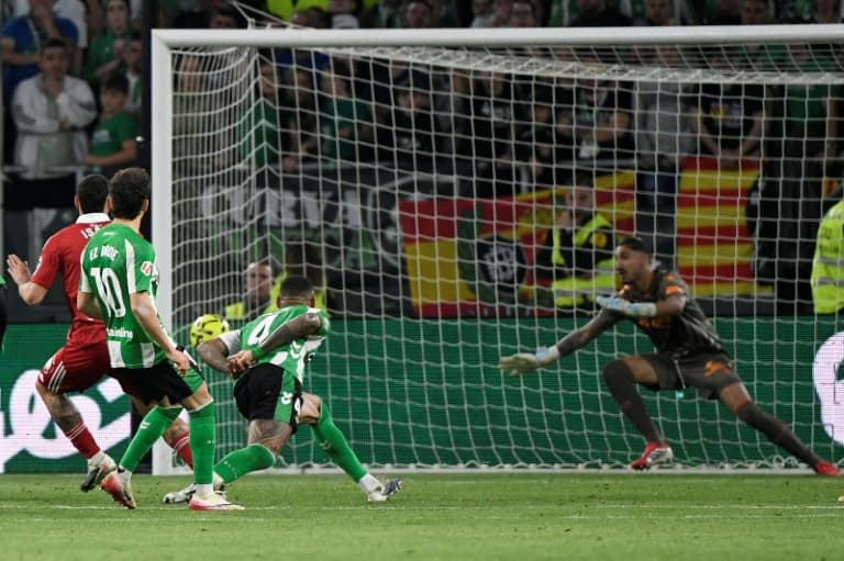 Sevilla rescue derby draw to deal Betis top four setback