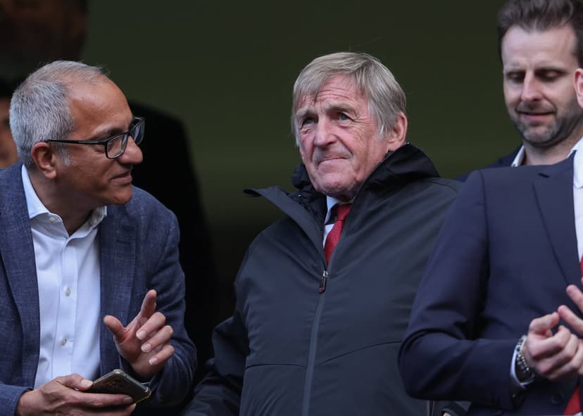 Sir Kenny Dalglish Shares Thoughts on Arne Slot's Future at Liverpool
