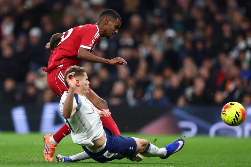 Journalist reveals Liverpool’s plans for Alexander Isak and Hugo Ekitike