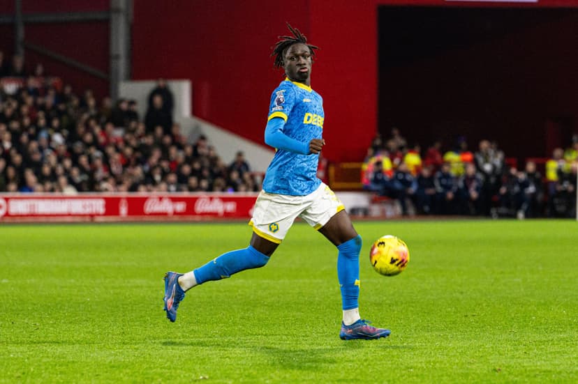 Liverpool Leads Race for Wolves Star Mateus Mane