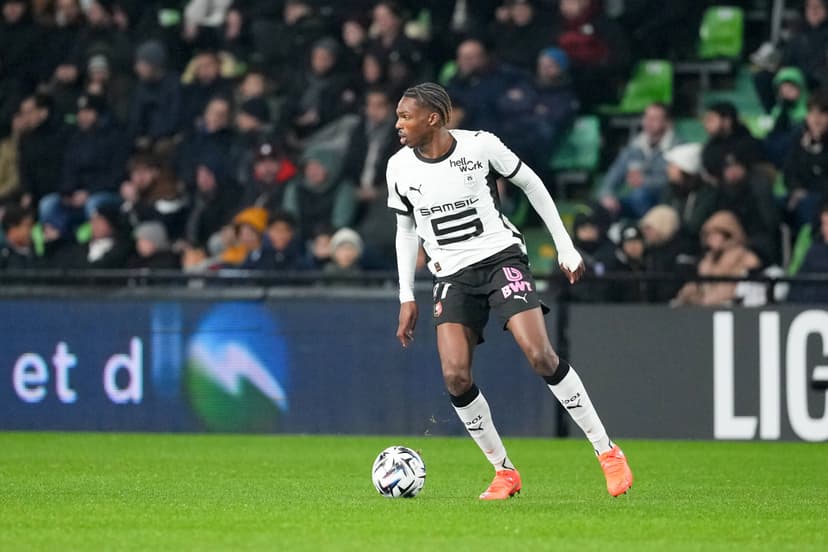 Liverpool Agrees £60m Deal for Jeremy Jacquet After PSG Hesitation