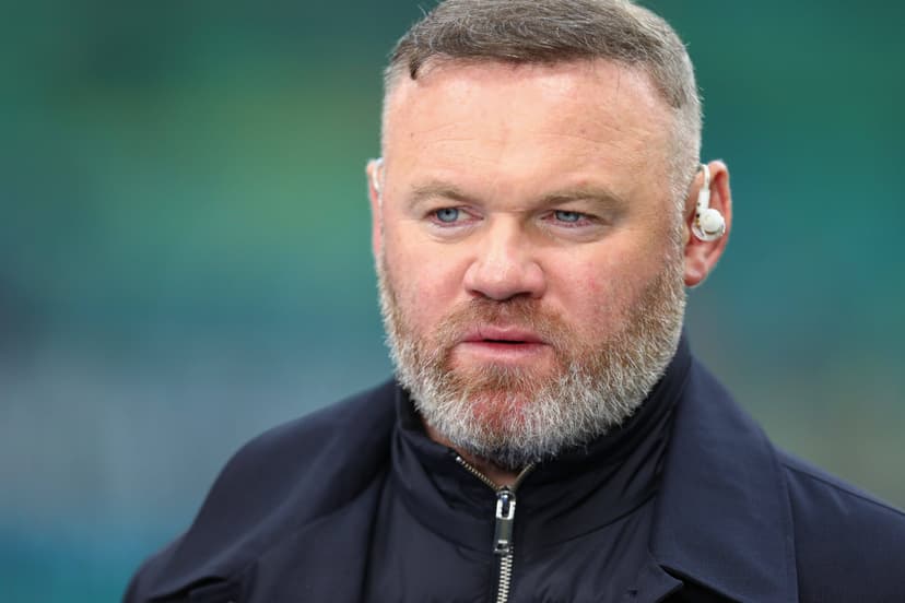 David Lynch slams Wayne Rooney over ‘pathetic’ Arne Slot comments