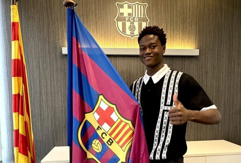 Barcelona offer to promote 17-year-old La Masia gem to U-19 squad full-time