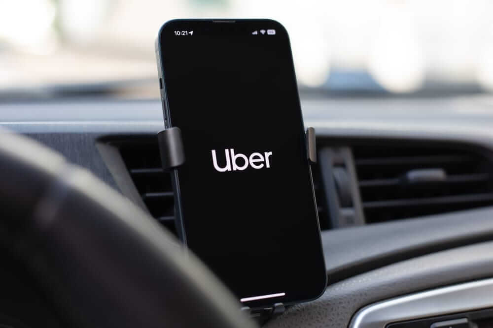 Uber Expands Robotaxi Operations with Nissan Deal