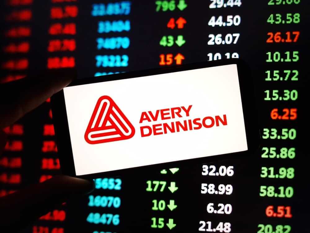 Analyst Outlook on Avery Dennison Stock