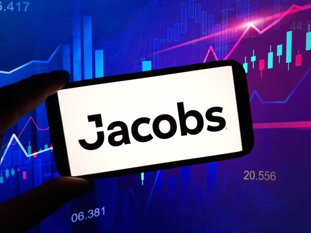 Is Wall Street Bullish or Bearish on Jacobs Solutions Stock?