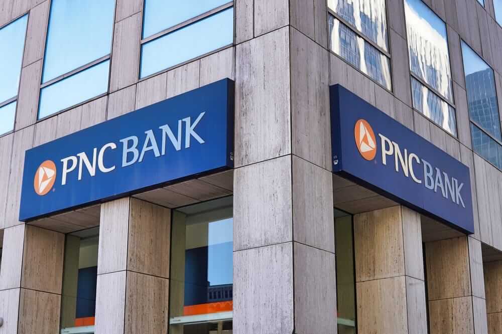 Are Wall Street Analysts Bullish on PNC Financial Services Stock?