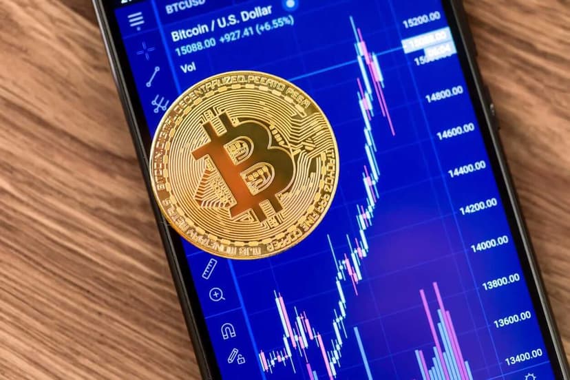 Coinbase Stock Rallies Nearly 20%, Analysts Debate Future