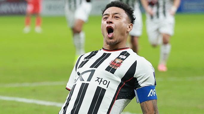 Lingard joins Corinthians - what awaits him in Brazil?