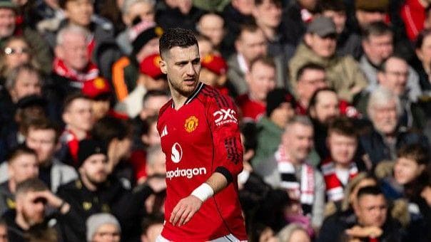 Missing out on Europe a Champions League motivation - Dalot