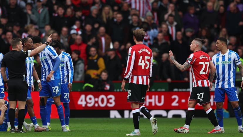 Sheffield United boss Chris Wilder defends team after Kalvin Phillips red card
