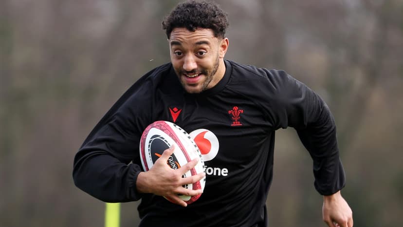 Wales Calls Up Uncapped Wing Hamer-Webb for Scotland Match