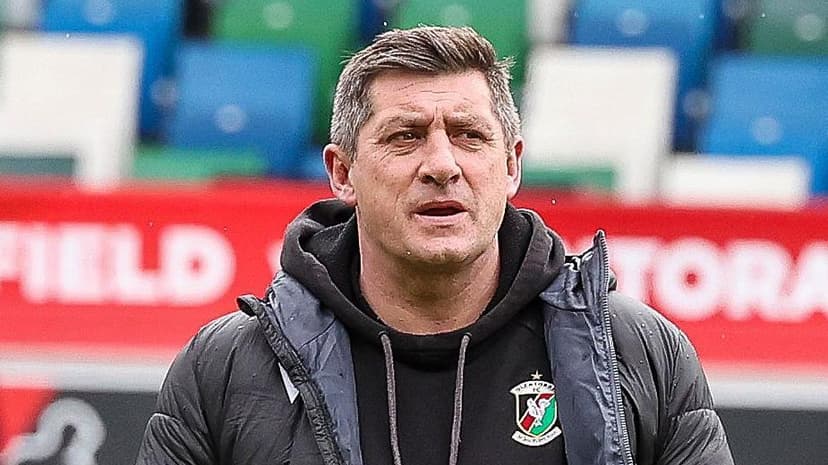 Cup final defeat 'soul destroying' - Glens boss Devine