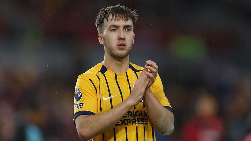 'Hinshelwood has got a mature head on his shoulders'