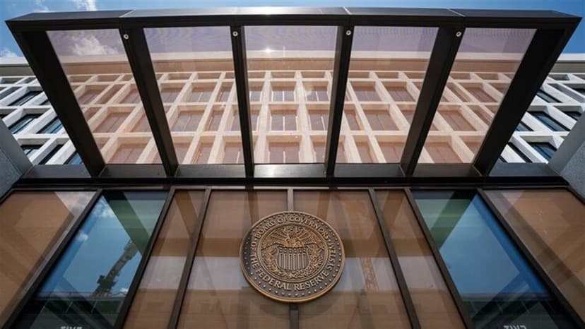 Fed Minutes Reveal Renewed Inflation Concerns