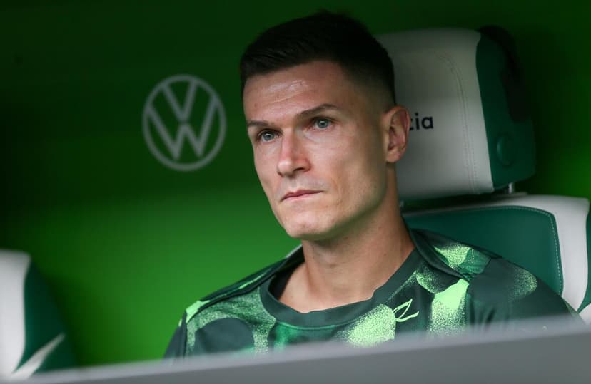 Official: VfL Wolfsburg extend contract of Pavao Pervan