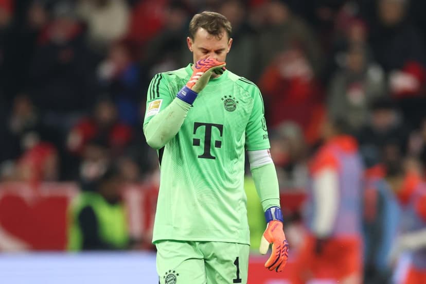 Manuel Neuer's Injury Recovery Estimated After Torn Muscle Fiber