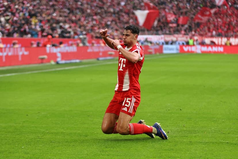 Aleksandar Pavlovic Comments on Bayern Future Amid Man United and Man City Links