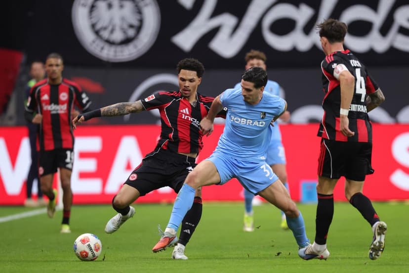 Supersub Chaïbi sends Frankfurt above Freiburg