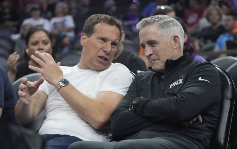 CBS Sports Ranks Phoenix Suns' Front Office 26th Overall in NBA