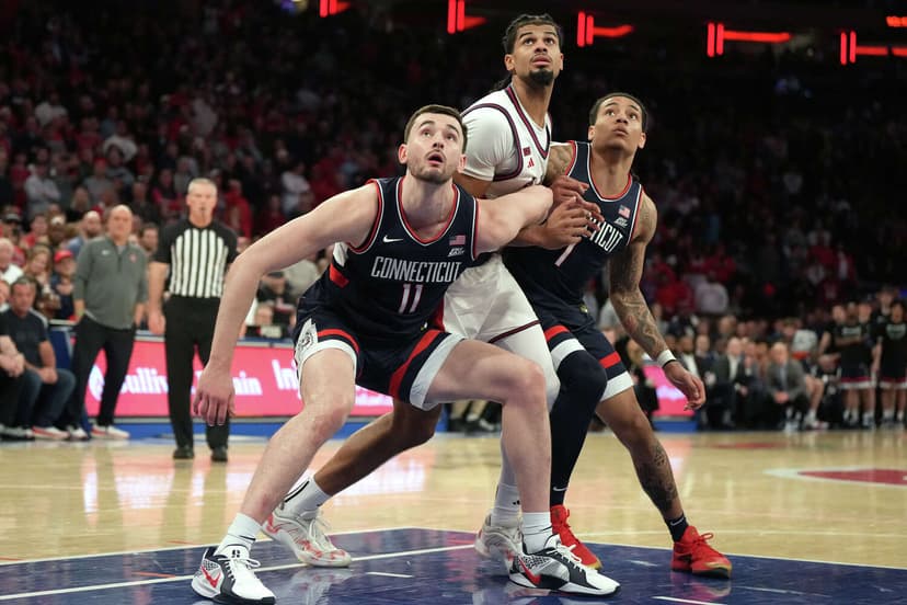 Live updates: No. 6 UConn vs. No. 15 St. John's in Big East showdown