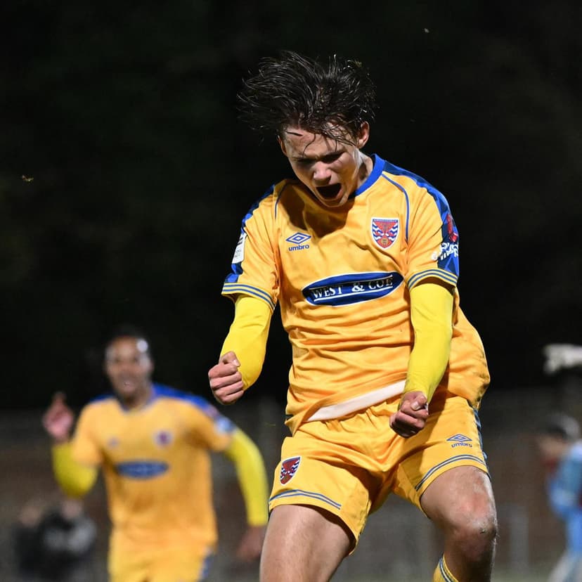 Arsenal officially confirm loan extension