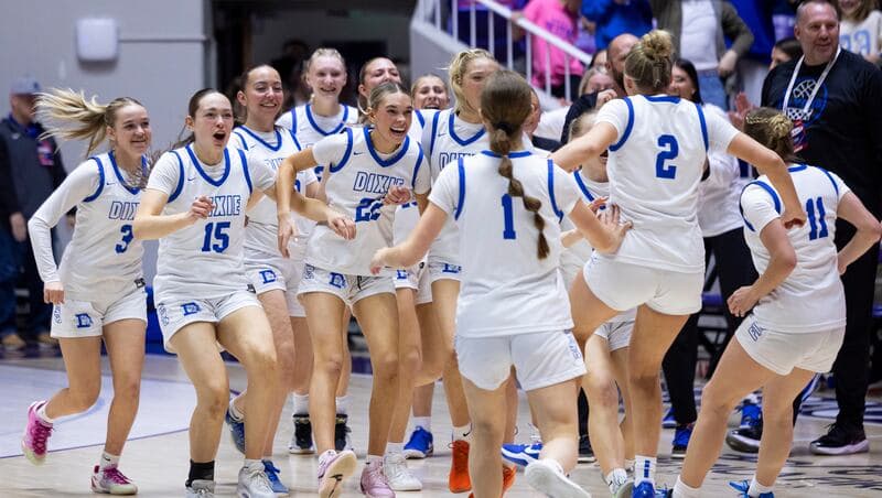 Dixie Girls Basketball Advances to 4A Semifinal After Desert Hills Victory