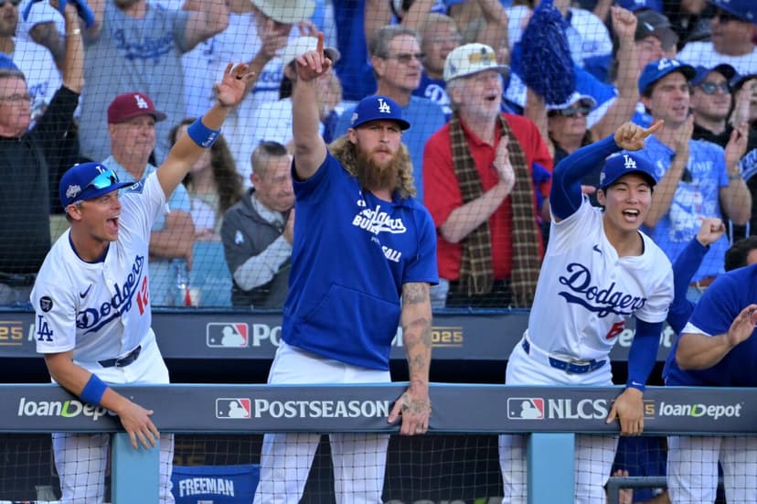 Dodgers Utility Man Confident in Playing Center Field in 2026