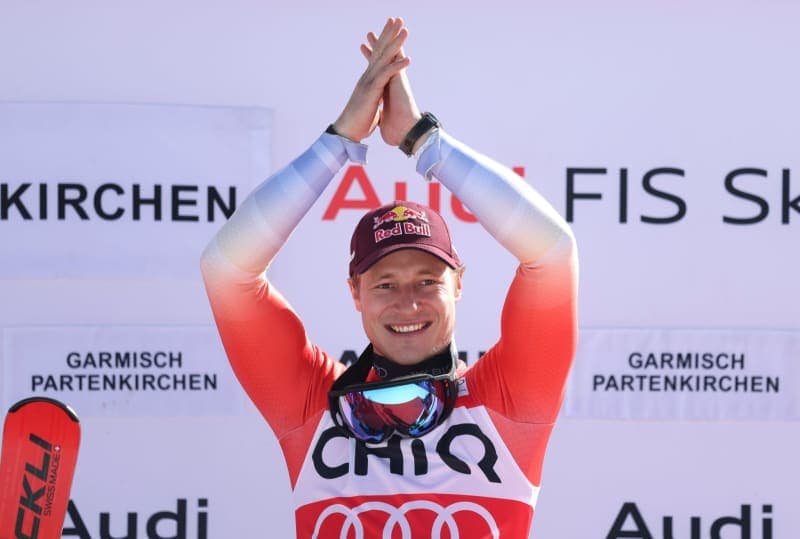 Odermatt back to winning ways, closes in on downhill World Cup title