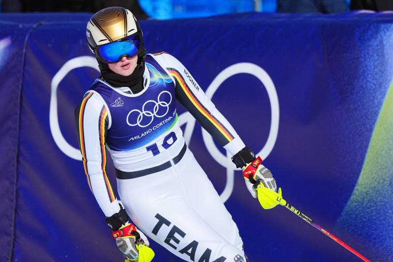 Germany's Aicher gets big super-g win to boost discipline title bid