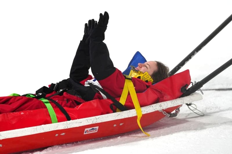 Freestyle Skiing Qualifiers Overshadowed by Cassie Sharpe's Rough Crash