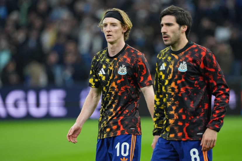 Journalist: Manchester United eyeing double Newcastle transfer raid