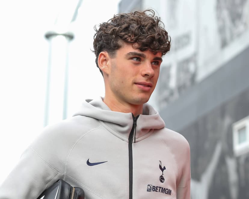 Two German clubs waiting to pounce for Spurs youngster