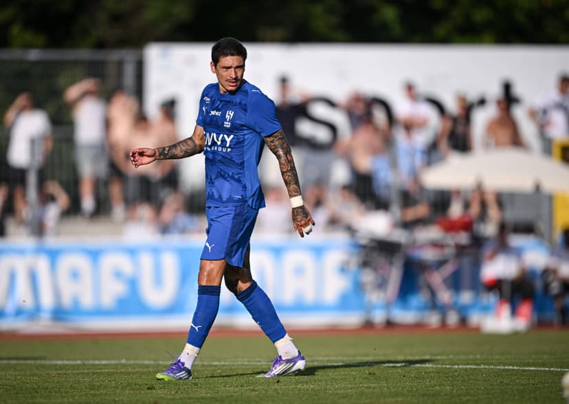 Tottenham Hotspur Reportedly Eyeing Move for Former Liverpool Forward Darwin Nunez