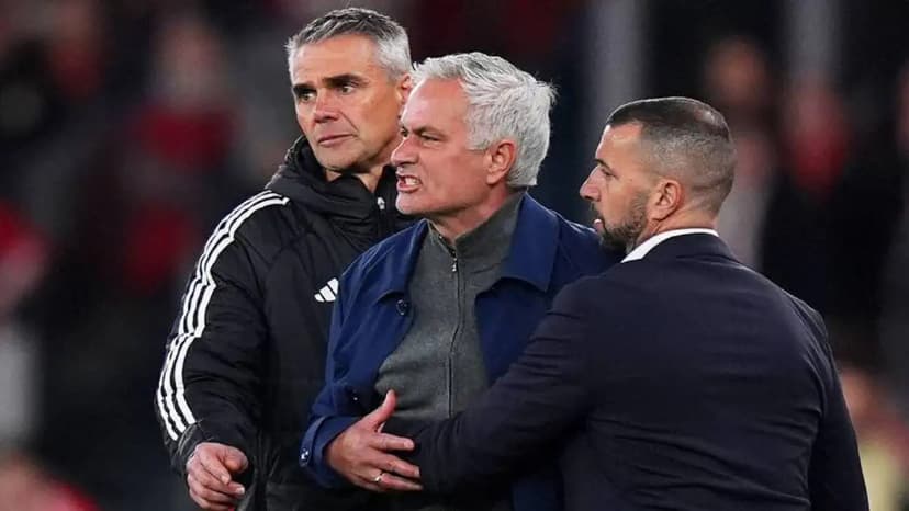 Former Chelsea star hits back at José Mourinho over Vinicius racism comments
